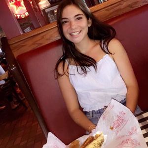 Meet your Posher, Lucy